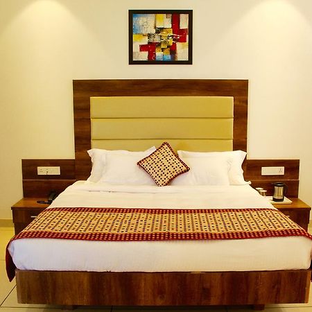 Le Garden Resort Jammu Exterior photo